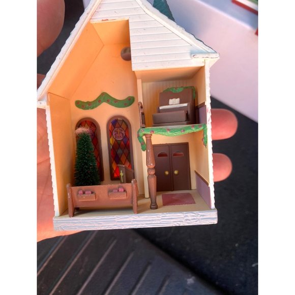 Hallmark Keepsake Sarah's Maine Home Barber Shop 4pc - Picture 5 of 8